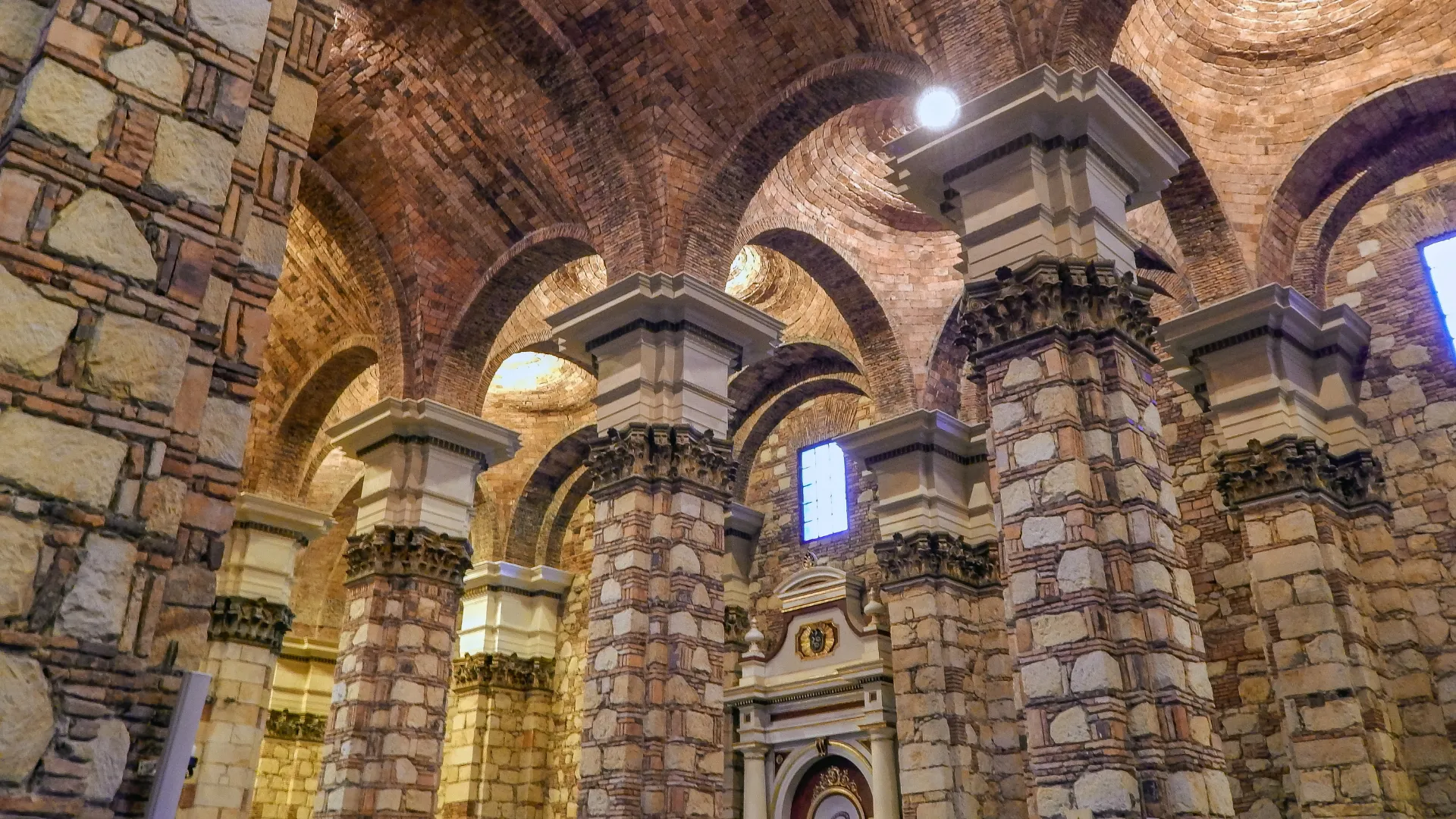 Columnas de la Catedral de Sal de la Mina de Sal de Zipaquirá