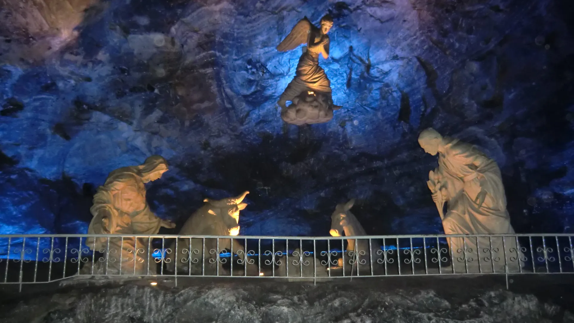 Estatuas en la Mina de Sal de Zipaquirá