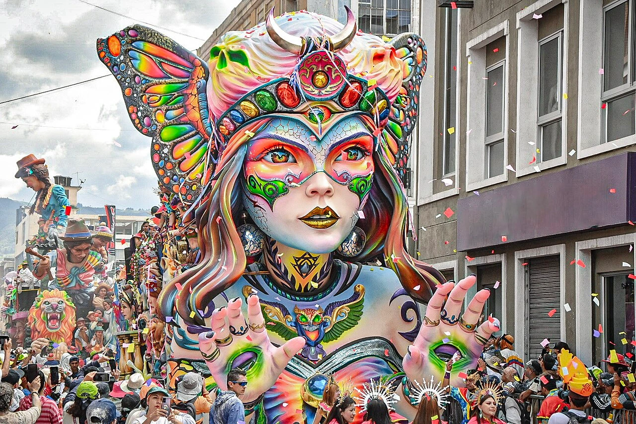 Carroza en el Carnaval de Negros y Blancos en Pasto Colombia