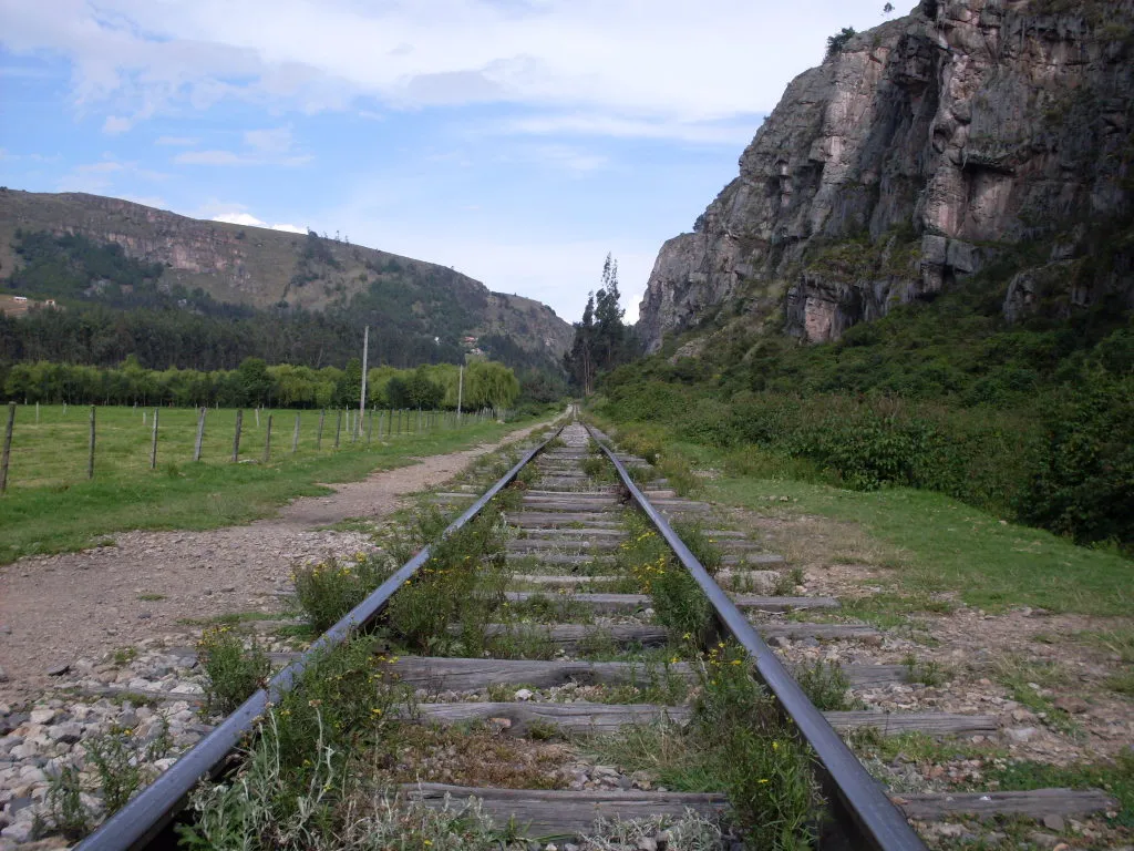 rieles de tren en suesca