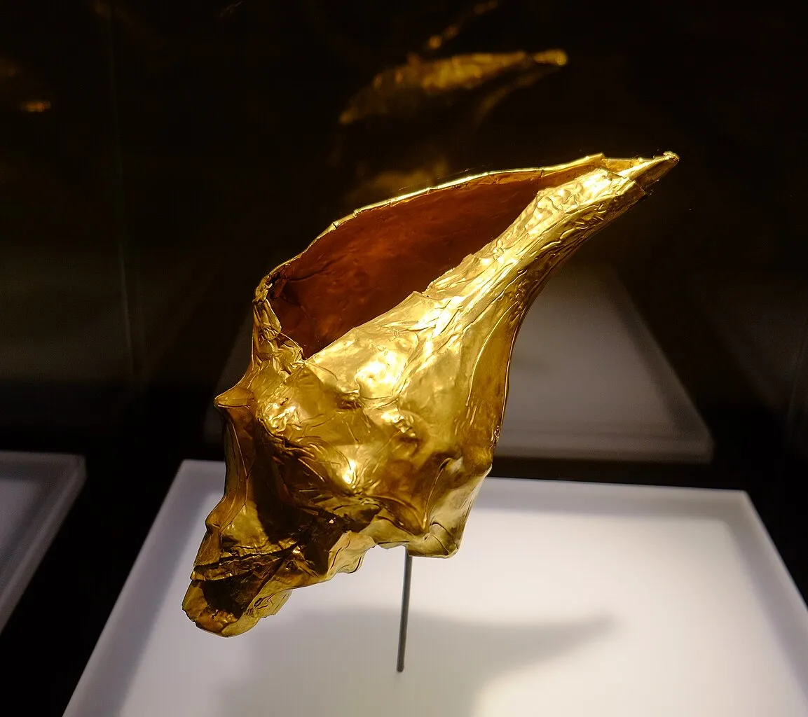 Concha de oro en Museo del Oro en Bogotá