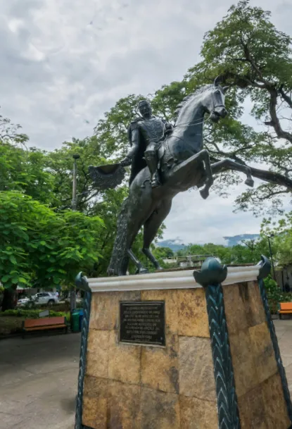 monumento caballo santander
